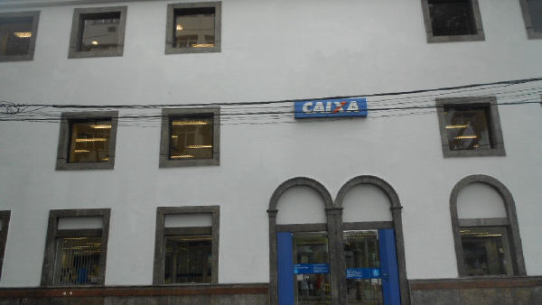 Bancos têm até esta quarta (14) para devolver R$ 1,3 bilhão de saldos de bets