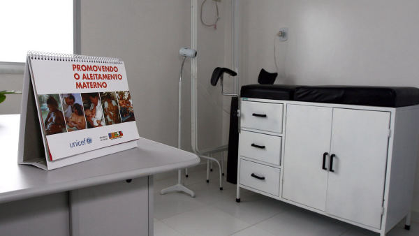Jacarezinho leva testes rápidos e consultas à Vila Rosa no Saúde no Bairro