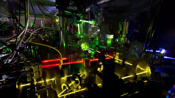 Cientistas criam os dois primeiros relógios nucleares operacionais do mundo