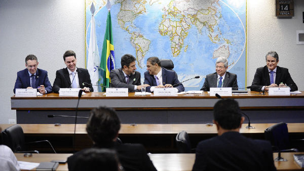 Mais de 90% das empresas que testam IA no Brasil não a integram ao negócio