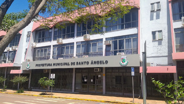 CNM estima impacto de R$ 11 bilhões por ano nas prefeituras com duas PECs