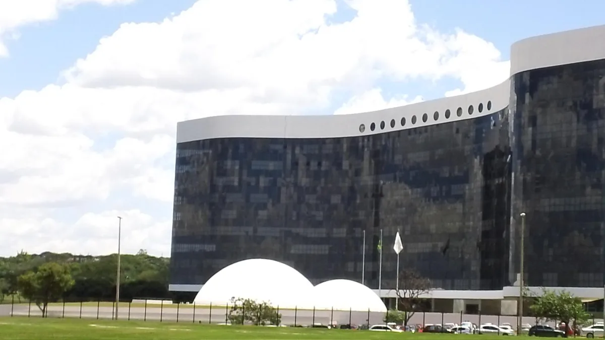 Abstenção no 1º turno chega a 21,08%, e TSE promete agir para reduzi-la