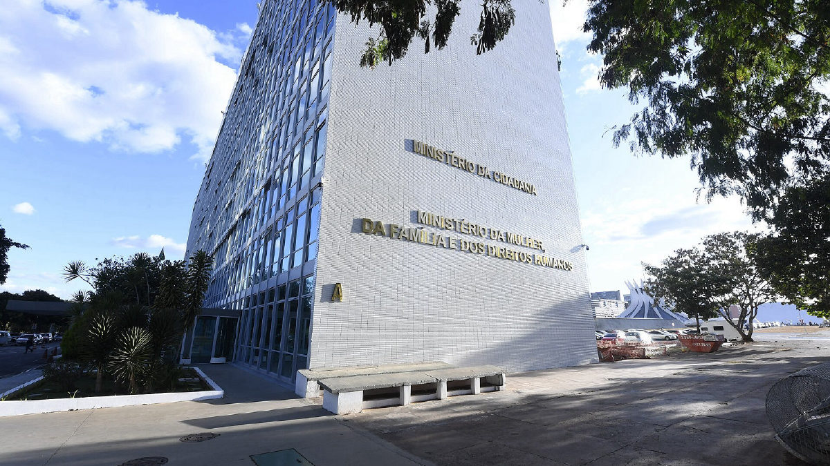 Governo quer realocar R$ 20 bilhões no Orçamento de 2027, diz o MPO