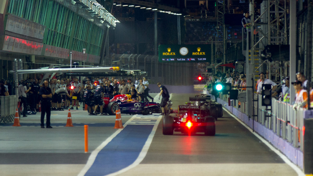Verstappen vence o GP de Singapura e Antonelli pode ser campeão em Austin