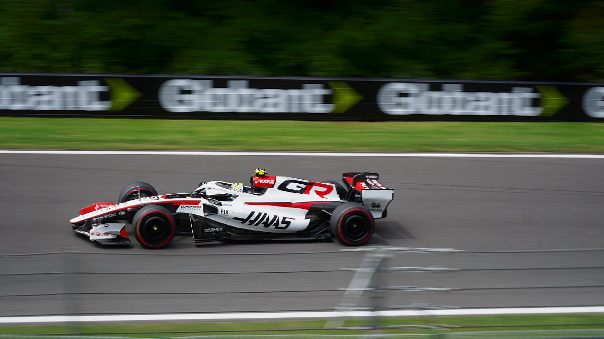Rafael Câmara é confirmado pela Haas e será piloto titular da F1 em 2027