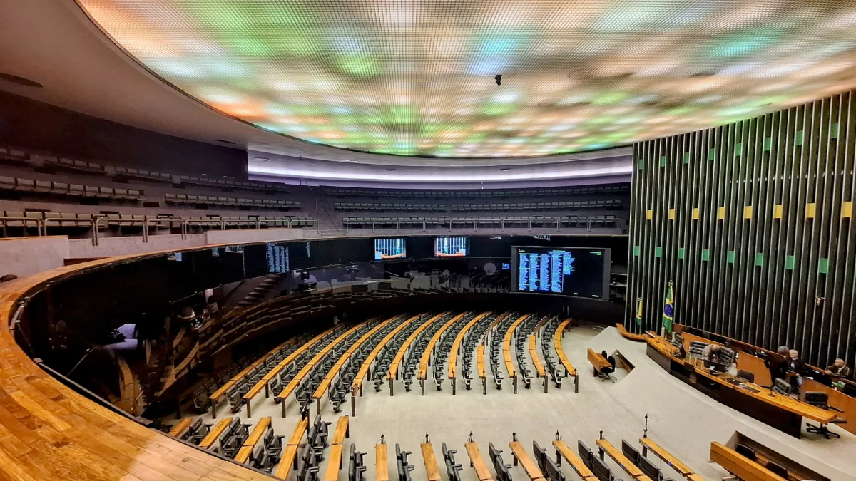 PL elege 121 deputados e terá a maior bancada da Câmara em 2027