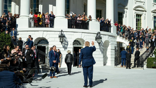 Trump suspende sanções e tarifas contra a Rússia sem prazo definido