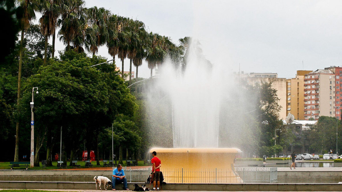 Chuva forte atinge RS, SC e PR no sábado, e frente fria chega a SP e RJ no domingo