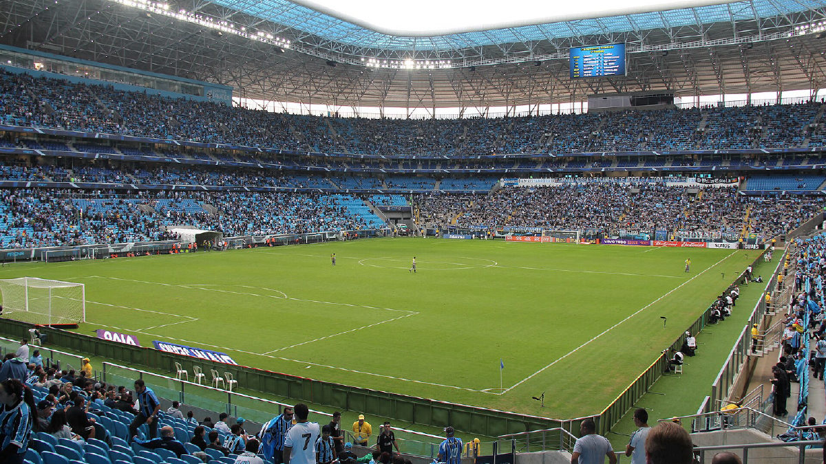 Cruzeiro goleia o Grêmio por 4 a 2 com três gols de Kaio Jorge e chega a 51 pontos