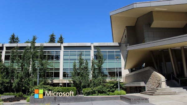 CEO da Microsoft defende 'freio de emergência' para a IA em artigo no X