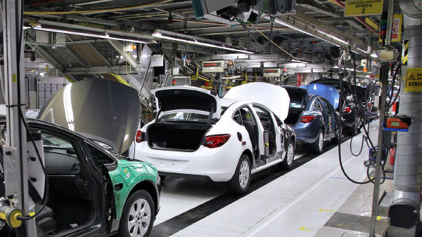 Produção de veículos tem melhor setembro desde 2014, com 268,3 mil unidades