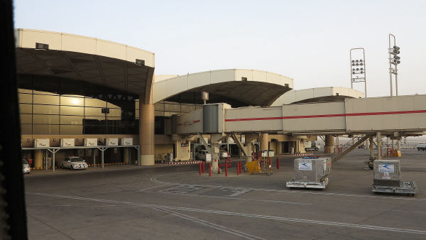 Ataque ao aeroporto de Riade deixa 12 mortos e 309 feridos, diz Arábia Saudita