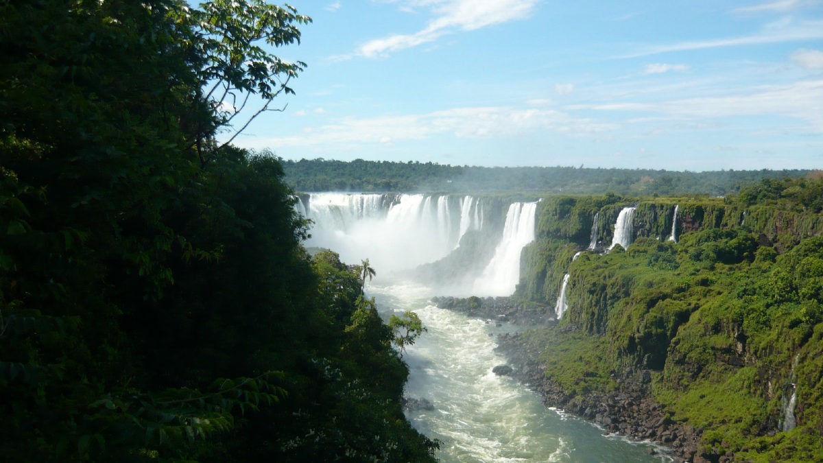 PF combate caça ilegal no Parque Nacional do Iguaçu e prende PM em flagrante