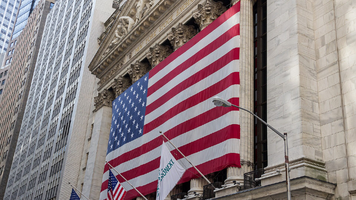 Quase 1 em 4 empresas de Wall Street ligam bônus ao uso de IA