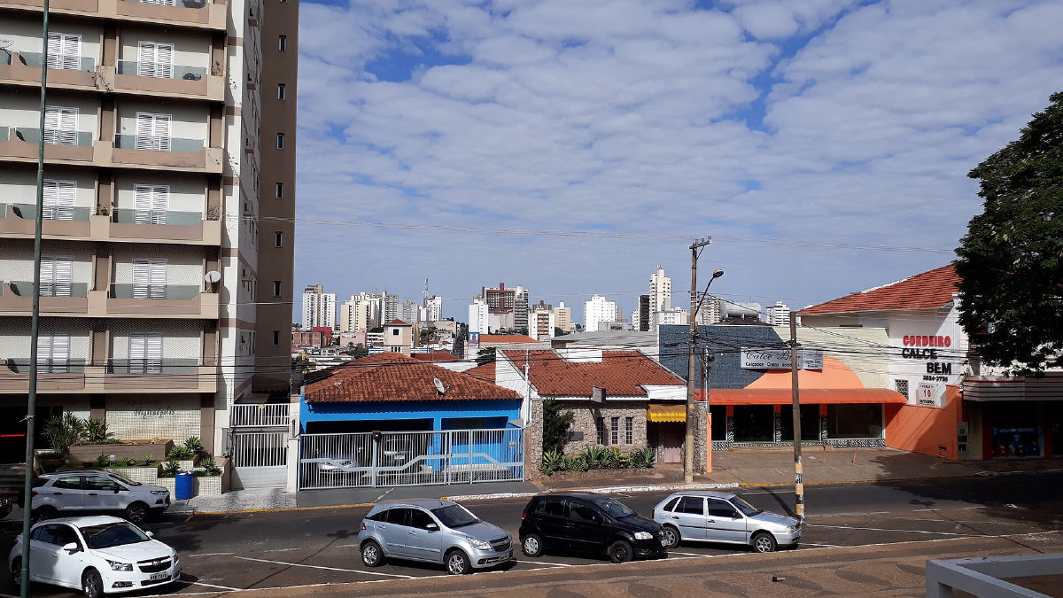 Catanduva lidera exportação nacional de óleo de amendoim, diz MDIC
